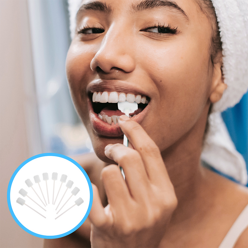 100-częściowa gąbka Jednorazowe waciki do czyszczenia jamy ustnej Usta dla osób starszych Biała wnęka