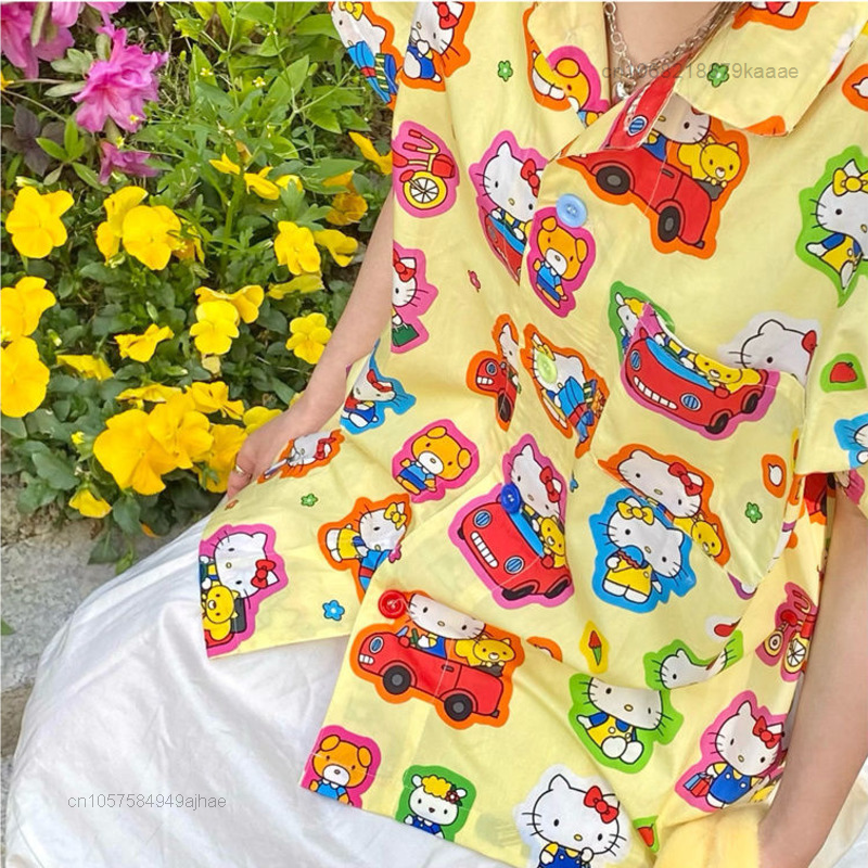 Sanrio Hello Kitty เสื้อผ้าหน้าร้อนสีเหลือง Vintage เสื้อแฟชั่นแขนสั้นเสื้อผู้หญิงลำลองเสื้อ Y2k เสื้อ