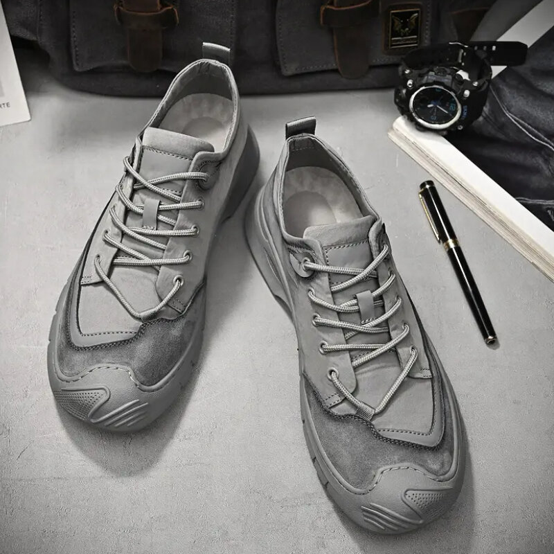 Scarpe da uomo punta tonda stringate Comfort Sneakers suola spessa antiscivolo calzature leggere per il tempo libero Chaussure Homme