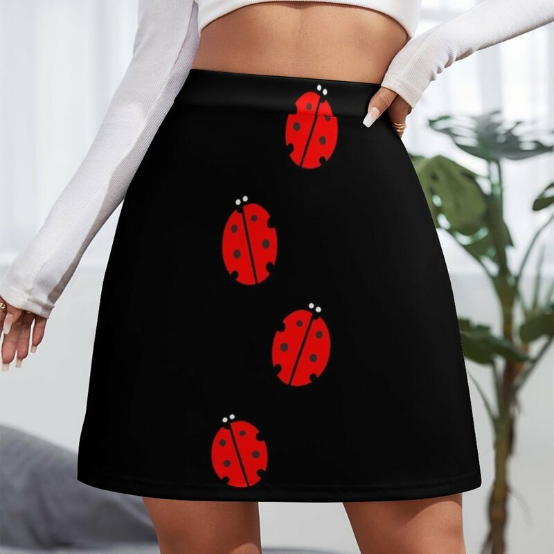 Rot & schwarz Marienkäfer Minirock Kleidung für Sommer Sommerkleider für Frauen 2023 Nachtclub Outfits Minirock
