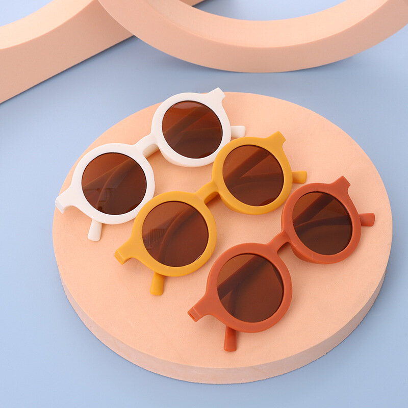 Koreańskie okulary przeciwsłoneczne dla dzieci Retro solidna okrągła ramka małe okulary przeciwsłoneczne odporne na promieniowanie ultrafioletowe wygodne okulary okulary dla dzieci