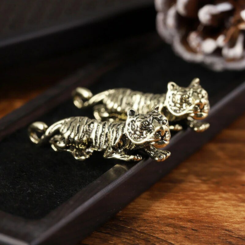1pc Handmade Metal Snake Shape Key Chain Fashion Animal Key Ring HandBag Pendant Chain DIY Car Key Ring Gift Feng Shui