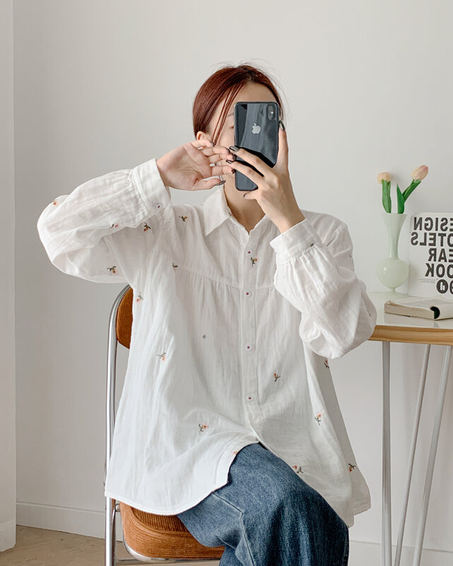 Camisa casual de algodão feminina, floral bordada, manga longa, blusa branca feminina, tops soltos, primavera e verão, X1078, 2025