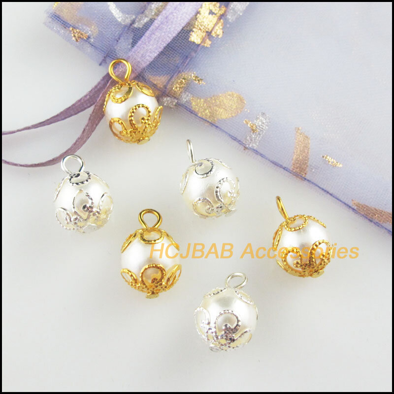 25Pcs Gold Silber Überzogene Blume Runde Acryl Weiß Perlen Charms Anhänger 10mm