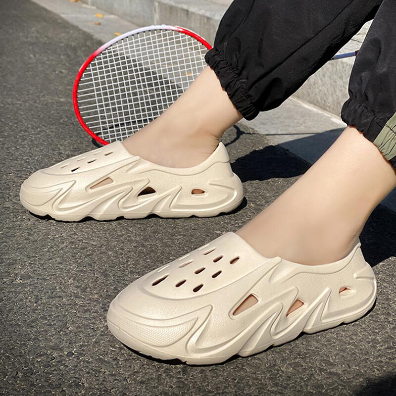 Letnie męskie kapcie sandały jednokolorowe EVA antypoślizgowe dziurki buty męskie trampki do domu chodaki ogrodowe odkryte plażowe buty do wody