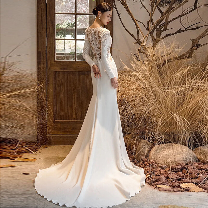 Challoner elegancka suknia ślubna dekolt w szpic z długimi rękawami koronkowe aplikacje z guzikami iluzja suknie ślubne sukienka do ziemi De Novia
