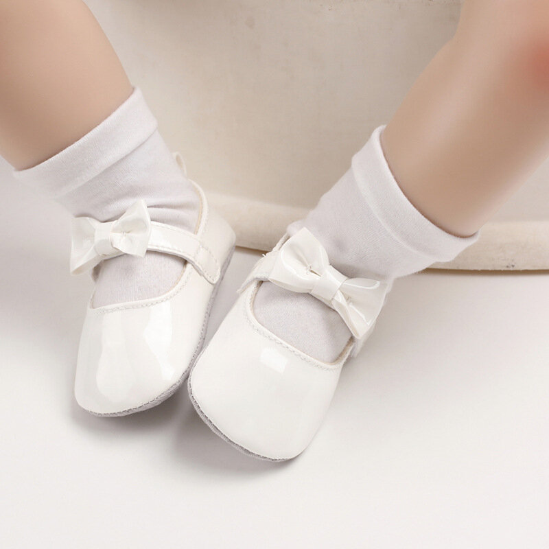 Обувь для маленьких девочек, Туфли Мэри Джейн на плоской подошве с бантом, обувь для принцессы, обувь для детской кроватки, нескользящая подошва, обувь для первых шагов