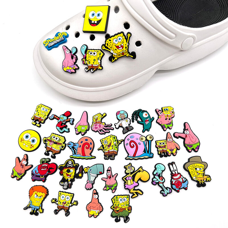 Aoger 32 jenis Sepatu SpongeBob Charms Croc untuk dekorasi sandal bakiak aksesori sepatu pesona untuk hadiah teman