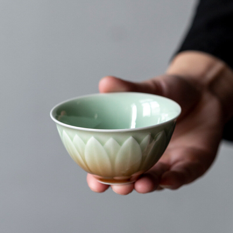 95ml Handmade Embossed Teacups Lotus Petal Retro Ceramic Master Cup Kung Fu Tea Set Single Cup Household Ceramic Tea Items