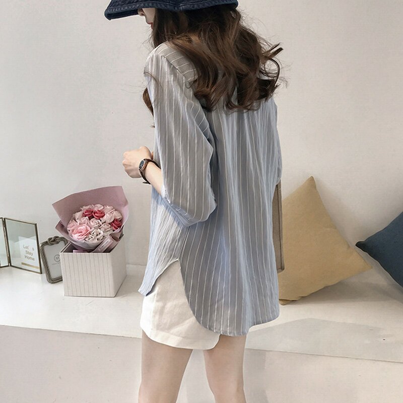 Blusa feminina elegante de meia manga, camisa estampada listrada, botão com decote em v, camisa solta, moda verão, 2024