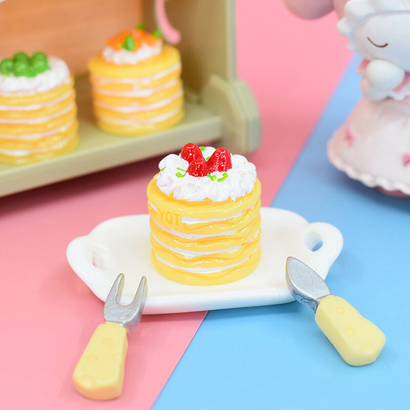 1PC Dollhouse ozdoby na żywność symulowany krem truskawkowy tysiąc-warstwowy model ciasta