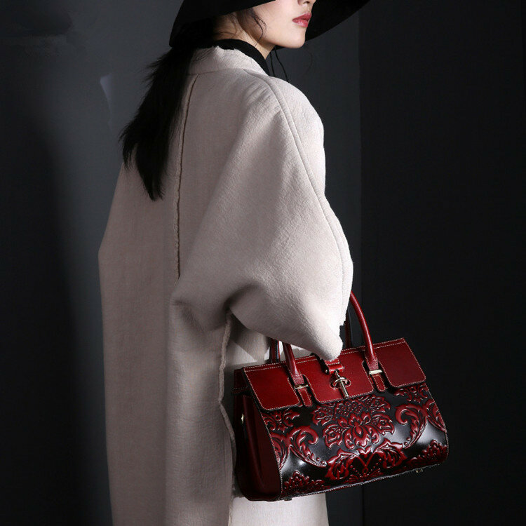 2024 New Large Women's Genuine Leather Bag Cowhide Handbag Shoulder Crossbody Tote Fashionable Spacious Elegant Lady's Purse
