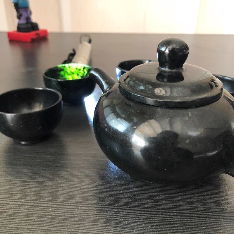 Tetera de piedra de rey de medicina Natural, Jade magnético vivo, copa de vino, taza de té, Jade oscuro, Okho
