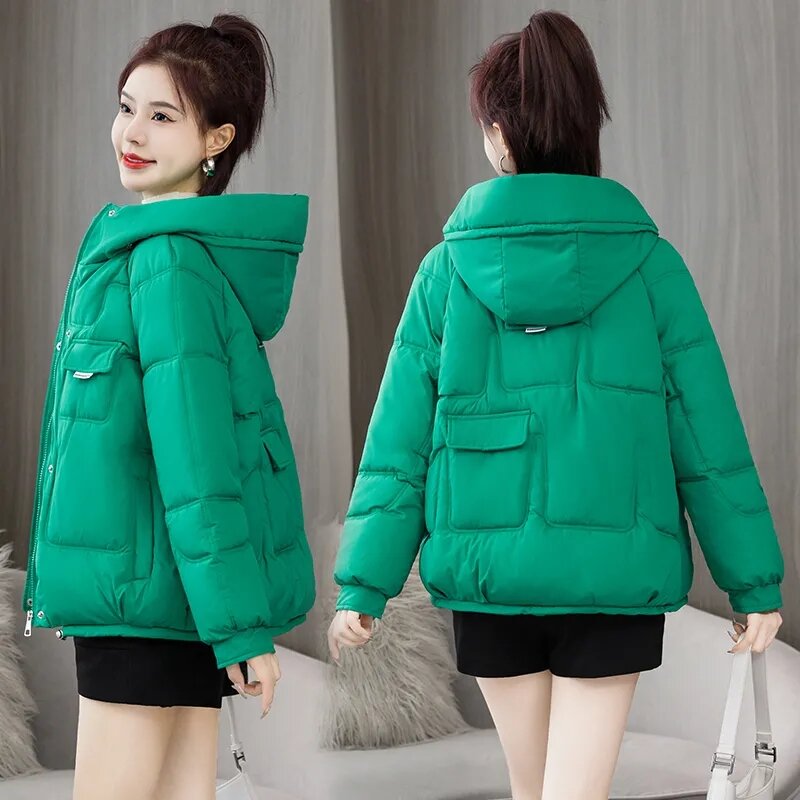 Abrigo acolchado corto de algodón para mujer, chaqueta gruesa y cálida de gran tamaño, Parka holgada e informal con capucha, novedad de invierno