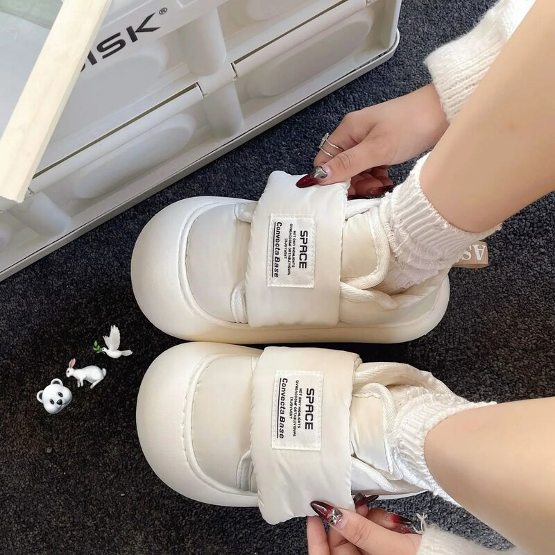 Y2K รองเท้าบูทสั้นสีดำขาวหุ้มข้อสำหรับผู้หญิงสไตล์เกาหลี, รองเท้าส้นเตี้ยรองเท้าพื้นหนาใส่เดินบนหิมะรองเท้าส้นเตี้ยรองเท้าพื้นหนาใส่เดินบนหิมะรองเท้ากลางแจ้งพื้นหนาและฤดูหนาว