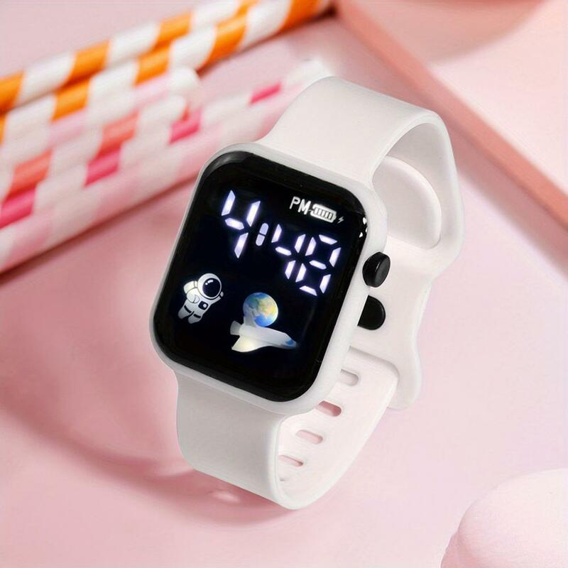 Elegante LED Digital Square Watch, à prova de choque, Sporty Design, Strap Watch para Estudante, Personalidade Esportiva, Preciso