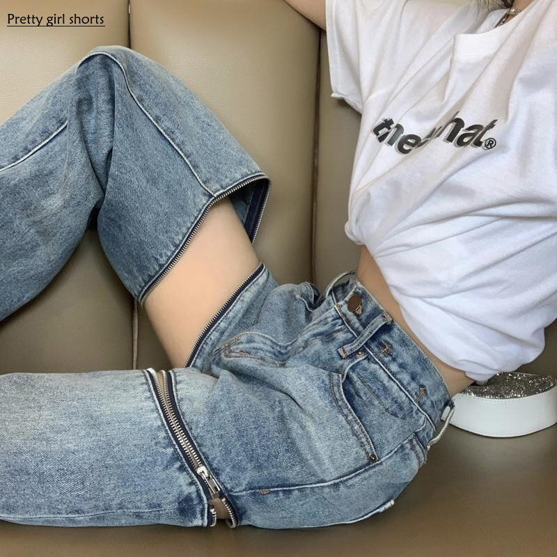 Abnehmbarer Reiß verschluss mit zwei durchstochenen Löchern, Jeans mit weitem Bein, Sommer design für Frauen, trend ige rote Internet-Shorts, würziges Mädchen, süß