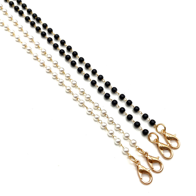 Nouveau masque perlé noir et blanc pour femmes, chaîne, lanière, mode classique, tout-assorti, chaîne de lunettes suspendues, GC1039