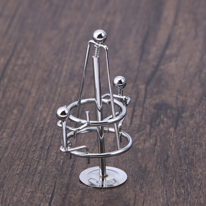 Estatuilla de hierro pequeña creativa, Bola de equilibrio, vaso oscilante, artesanía de Metal para oficina en casa, juguetes de escritorio, Mini