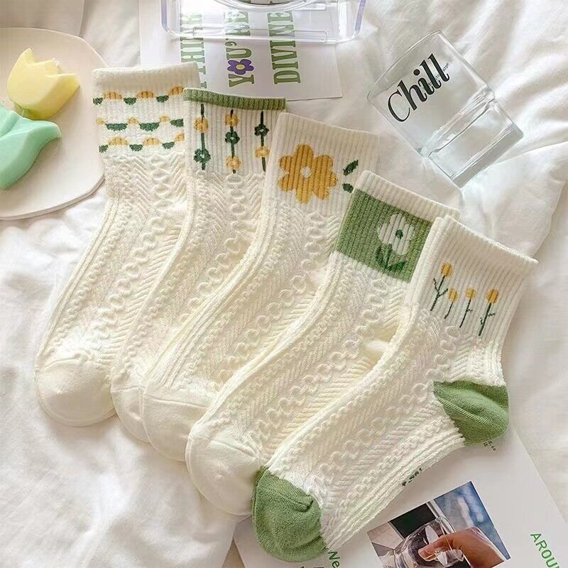 Desenhos animados flores estampadas meias de algodão para mulheres, meias casuais de tubo curto para senhoras, moda kawaii, fofa, 5 pares