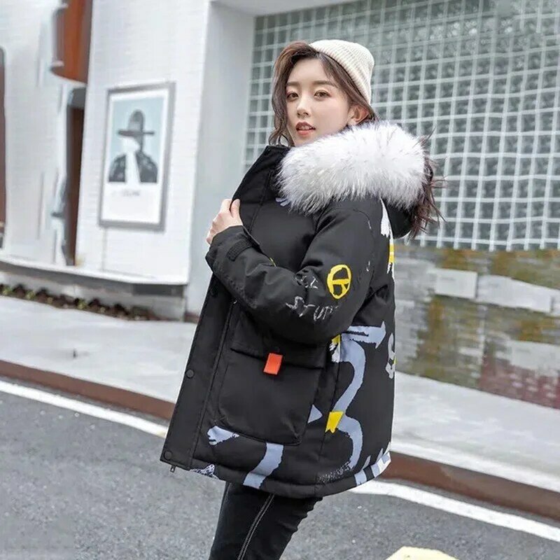 Jaket Down wanita, jaket Korea longgar kasual putih bebek ukuran besar bercetak parka Musim Dingin 2024
