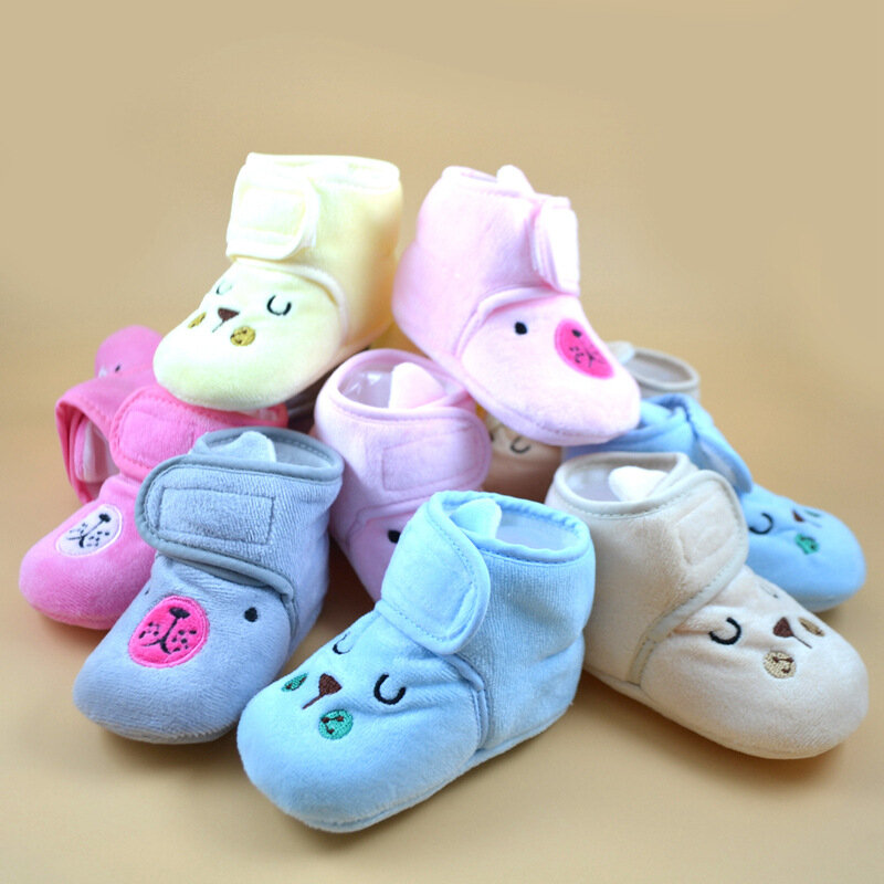 Skarpetki dla noworodków, buty dla chłopców i dziewcząt, bawełniane buty dla małych dzieci, wygodne i miękkie, antypoślizgowe, ciepłe łóżeczko dziecięce