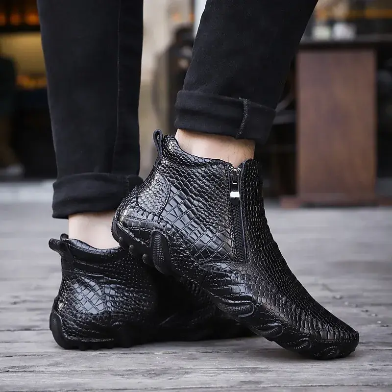 Men Boots Leather Casual Shoes Male High Top Luxury Sneakers Outdoor Ankle Boots Warm Leather Ankle Shoes Men Motorcycle Boots