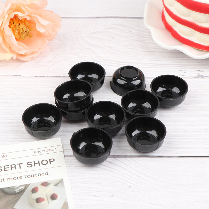 10 sztuk miniaturowe okrągłe czarne miski Model akcesoria kuchenne dla 1/12 skala lalki wystrój domu dzieci udawaj zabawki prezent