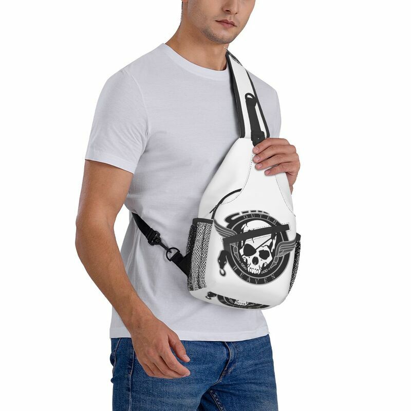 Outer Heaven tas selempang Logo pria, perlengkapan logam Keren Video Game bahu selempang ransel dada bepergian