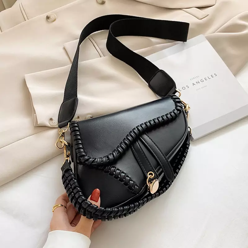 2024 Fashion Saddle Women Bag One Shoulder Handle Trend Casual Hasp Zipper PU Material Polyester Inside Lock Ornament Bag