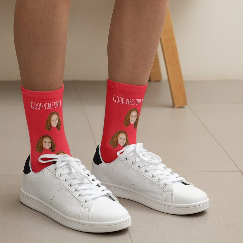 Calcetines personalizados para hombre y mujer, calcetín de algodón con texto, 10 colores sólidos, divertidos e informales, regalos de Feliz Navidad