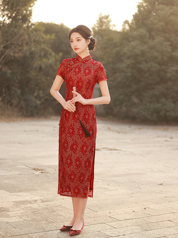 Vestido Qipao de renda vermelha feminino, cheongsam retrô, elegante, floral, moderno, melhorado, chinês