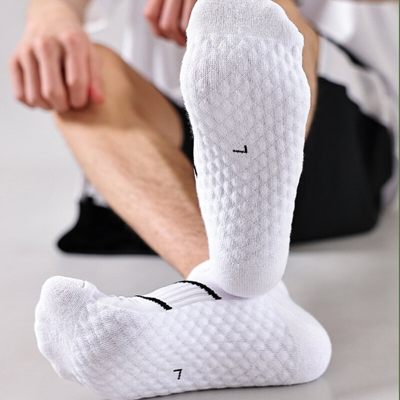 ถุงเท้าผ้าฝ้ายสำหรับผู้ชาย5คู่/ล็อตถุงเท้ากีฬาสีดำถุงเท้าระบายอากาศผู้ชายซับเหงื่อสำหรับวิ่งในฤดูร้อน