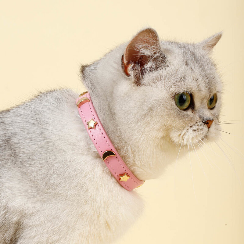 Niedliche Katze Kragen weiches Leder Haustier Halsbänder für kleine Hund Kätzchen Welpen Halskette Katze Zubehör Stern Mond Nieten Dekoration XS-M