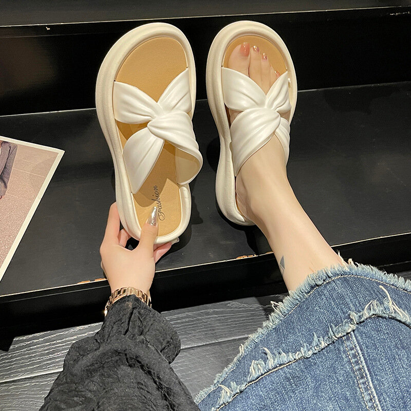 Zapatillas coreanas antideslizantes y desodorantes para mujer, sandalias de verano, zapatos diarios que combinan con todo, novedad de 2024