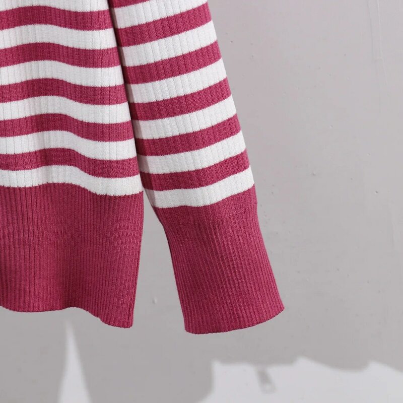 Kardigan Dasar Musim Gugur 2022 Pakaian Wanita Ukuran Plus Desain Jumper Bertudung Ritsleting Sweter Ramping Bergaris Mode Musim Dingin