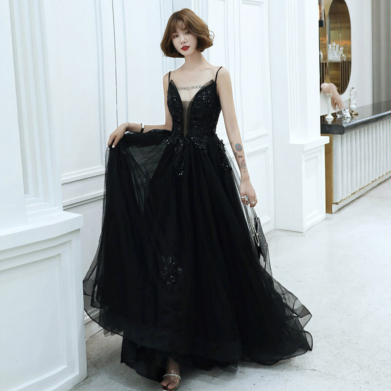 Czarna sukienka na szelki z dekoltem w szpic bez pleców wyszczuplająca duży ogon przyjęcie urodzinowe coroczne spotkanie suknia wieczorowa 2024 mała sukienka