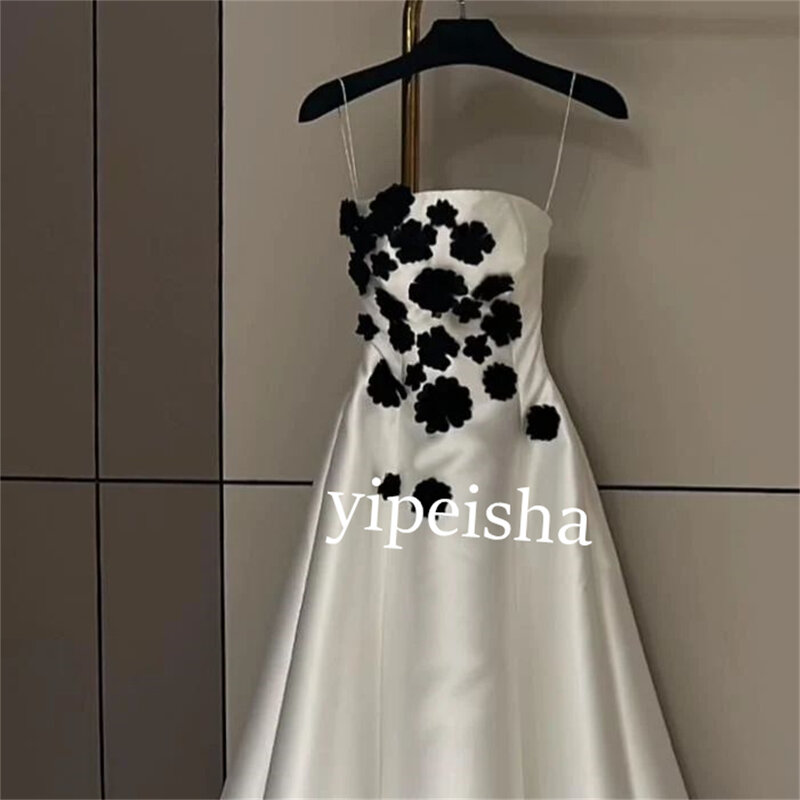 فستان خطوبة بطيات زهرة من الساتان ، أحزمة شفافة على شكل حرف A ، ثوب مناسب حسب الطلب ، فساتين متوسطة الطول