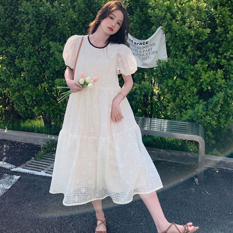 Gaun putri lengan Puff berenda kerah O manis pakaian wanita 2024 gaun Midi warna polos Korea longgar baru musim panas