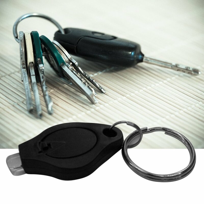 Heißer Verkauf tragbare Mini-Größe Schlüssel anhänger Squeeze-Licht Mikro-LED-Taschenlampe Outdoor Camping Notfall Schlüssel ring Licht