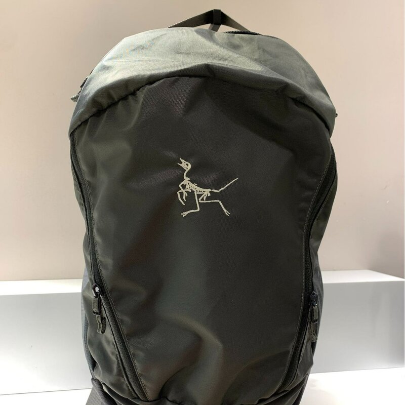 New bones bird bag shoulder bag outdoor waterproof men and women with the same computer shoulder bag 26 liters