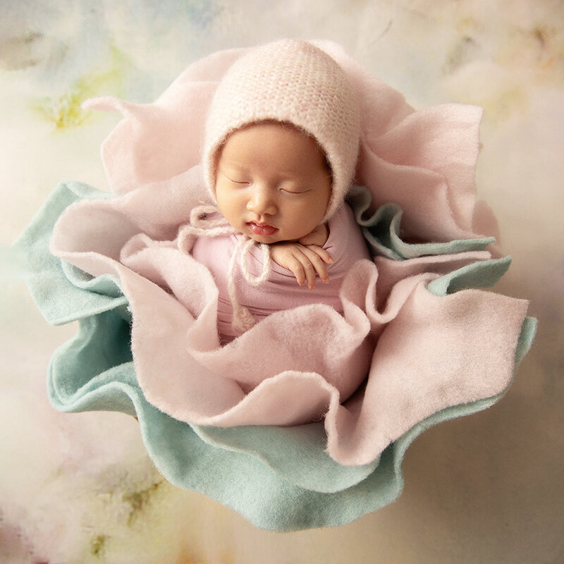 Wool Felt Wrap,Newborn Photography Props,Petal Baby Felted,Square Blanket,For Infant Photo Studio Photo Shoot Pose Accessories