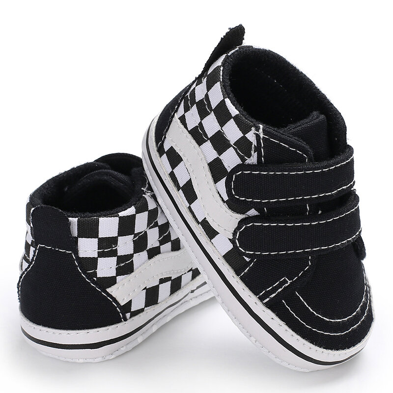 Czarne modne buty dziecięce obuwie dla chłopców i dziewcząt miękkie dno chrzest buty trampki noworodka komfort pierwsze buty do chodzenia