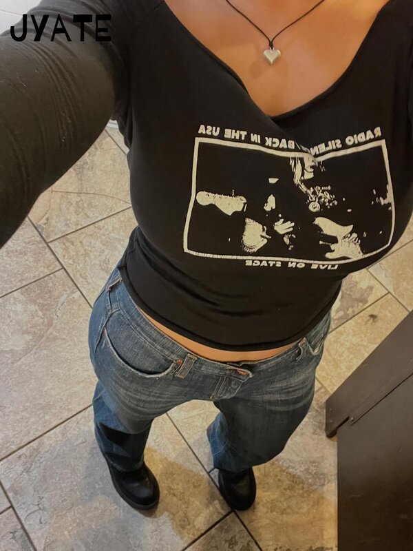 Kaus Wanita leher Slash motif huruf Retro kaus lengan panjang ramping seksi pakaian jalanan katun baru Atasan cantik Vintage Y2K