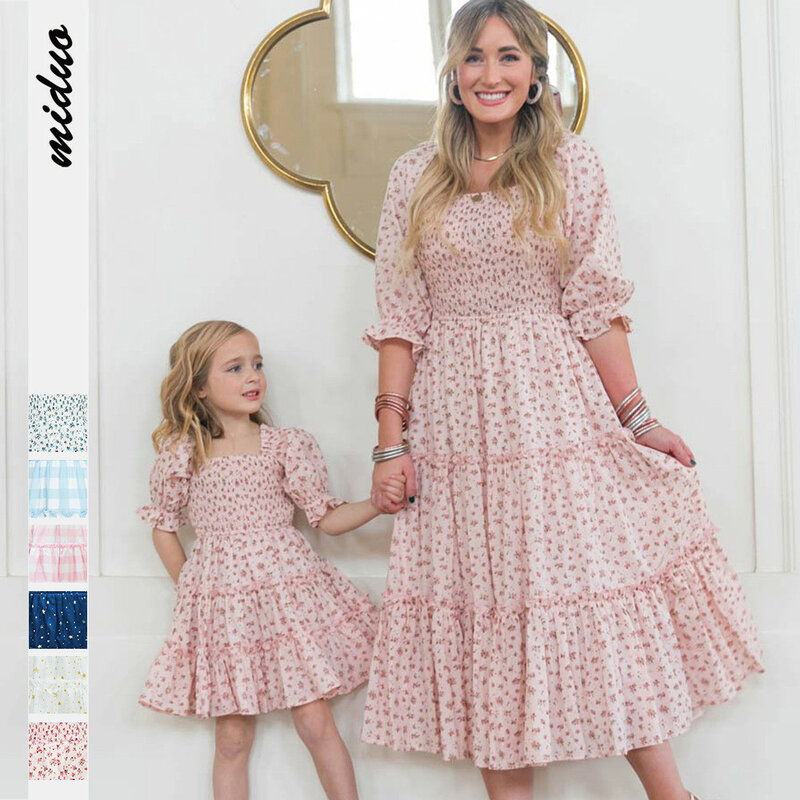 Уличное модное платье с цветочным принтом и квадратным вырезом, с рукавами-фонариками, для матери и дочери, для родителей и детей, милые платья принцессы, 2024