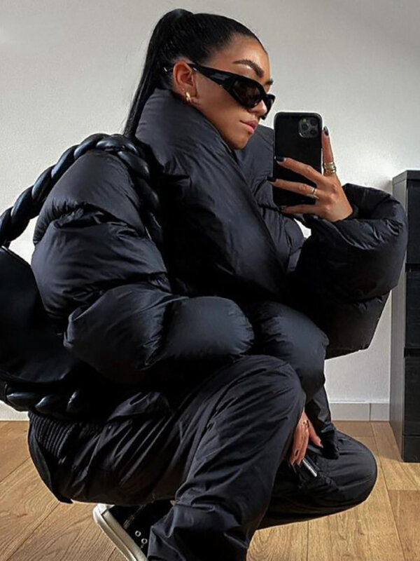 Zima w stylu Casual, czarny Oversized warstwa bąbelkowa dla kobiet 2022 moda Zipper kołnierz szalik krótkie bufiaste kurtki zielona Parka Streetwear