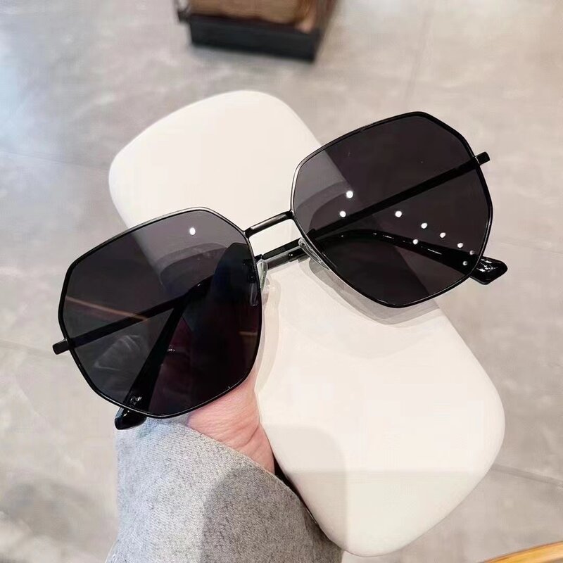 2023 선글라스 소녀 올 매치 실용적인 내구성 플라스틱 선스크린, 귀여운 여행 파티 그라데이션 컬러 안경