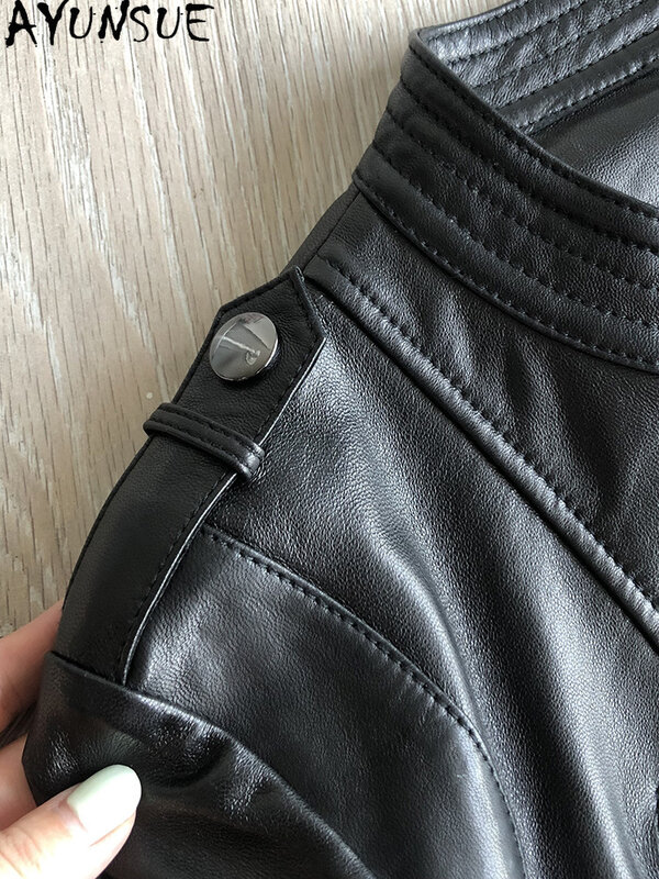 Ayunsue-本革のジャケット,女性用,短いタイトなジャケット,スタンドカラー,本物のシープスキンコート,新しいファッション,2023