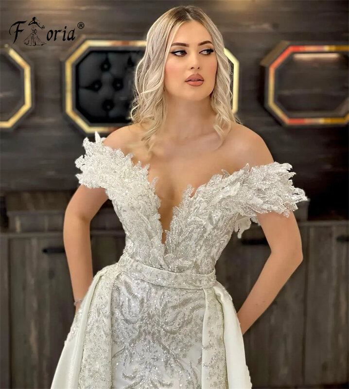 Schickes Elfenbein Dubai Perlen formelles Abendkleid abnehmbarer Zug von der Schulter 3d Applikationen Hochzeits feier Kleid Haute Brautkleider
