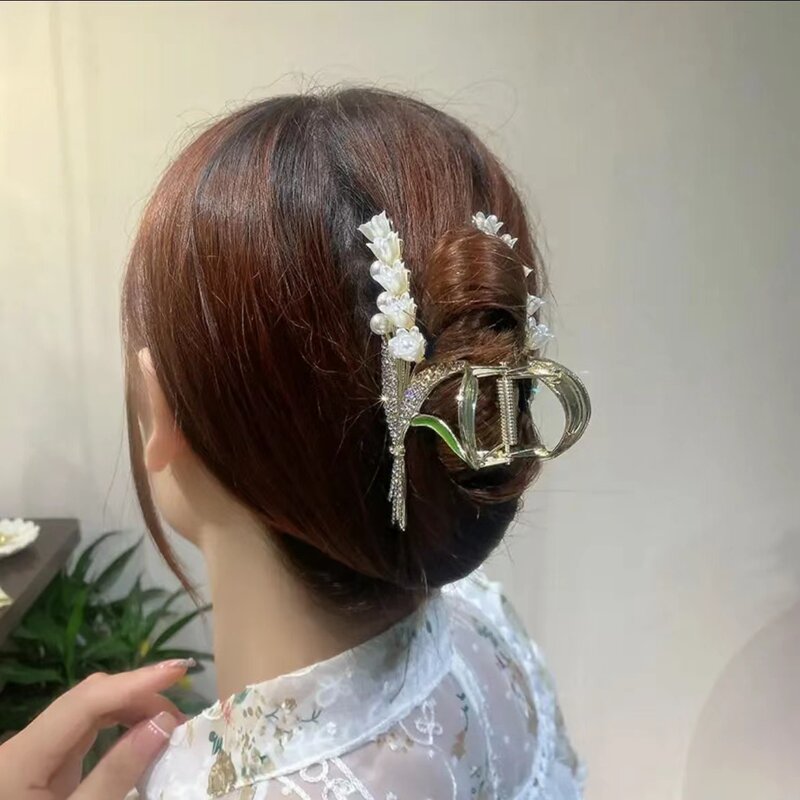 Женская металлическая заколка для волос, элегантная Винтажная заколка для волос с цветочным орнаментом, модные аксессуары для волос